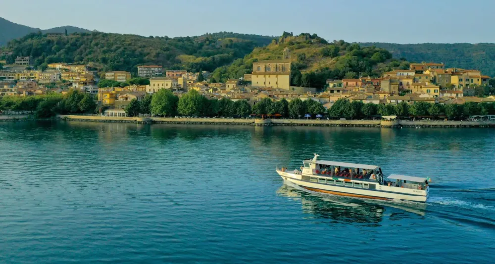 The Sabazia II ferry on Lake Bracciano